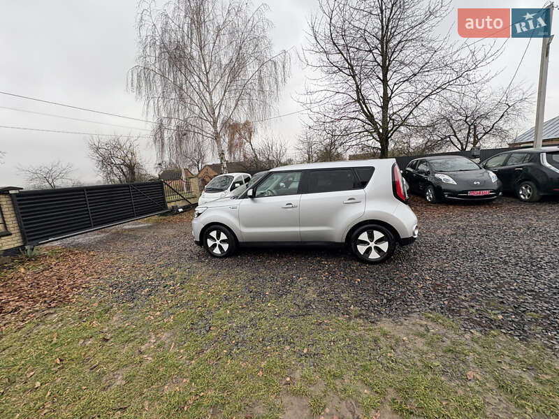 Внедорожник / Кроссовер Kia Soul EV 2016 в Луцке фото 8 Внедорожник / Кроссовер Kia Soul EV 2016 в Луцке
