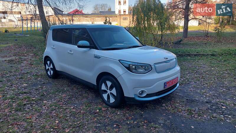 Внедорожник / Кроссовер Kia Soul EV 2014 в Луцке