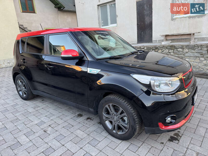 Позашляховик / Кросовер Kia Soul EV 2015 в Тернополі