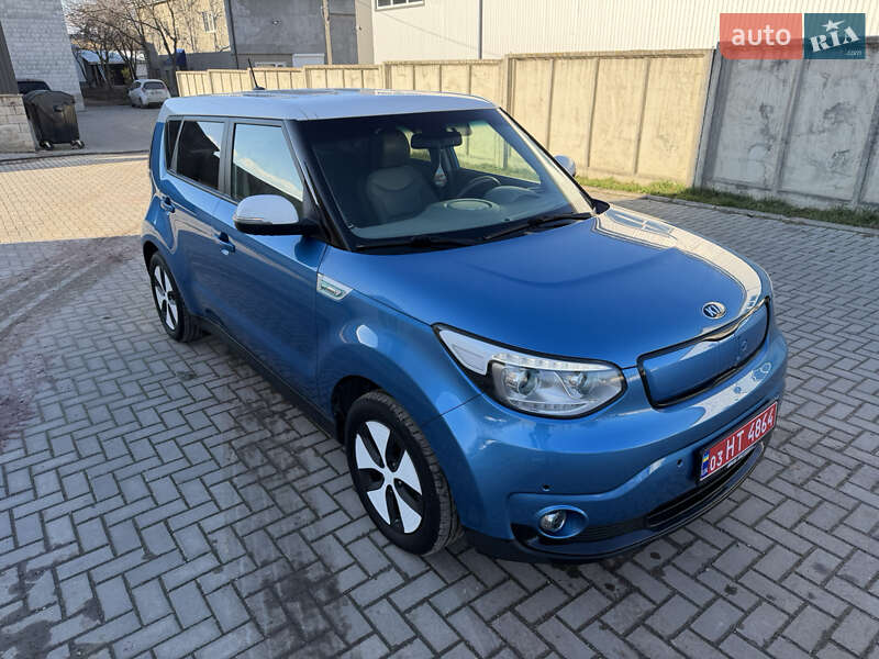 Внедорожник / Кроссовер Kia Soul EV 2014 в Тернополе