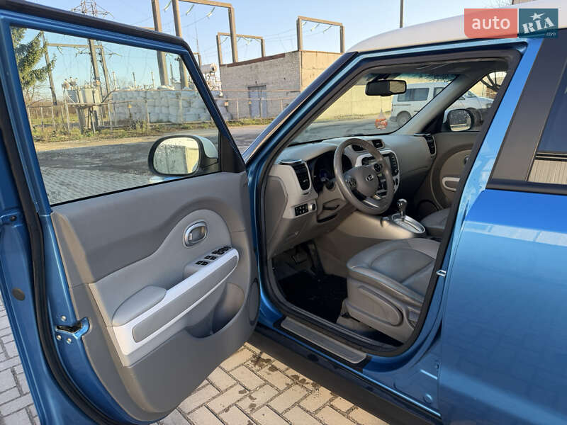 Внедорожник / Кроссовер Kia Soul EV 2014 в Тернополе