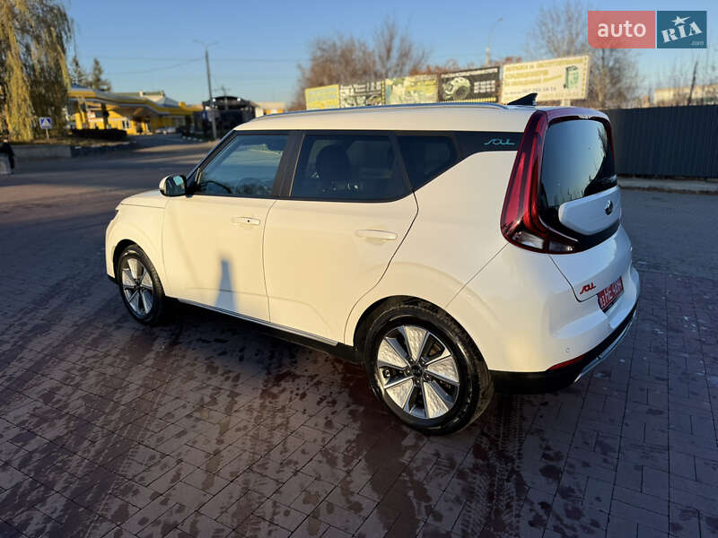 Внедорожник / Кроссовер Kia Soul EV 2022 в Ровно