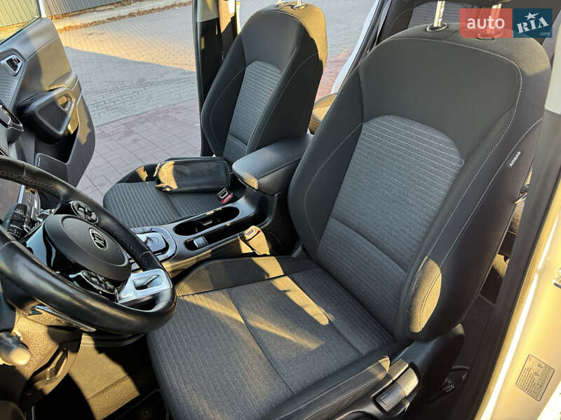 Внедорожник / Кроссовер Kia Soul EV 2022 в Ровно