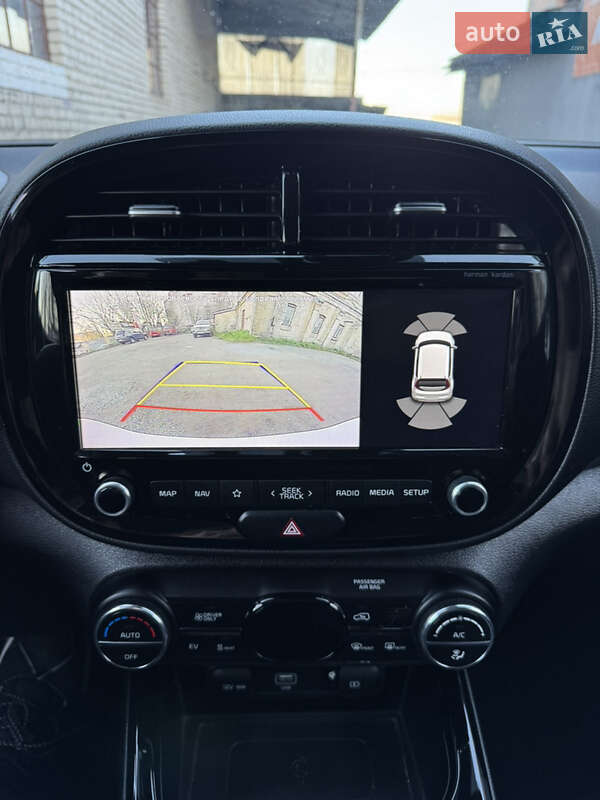 Внедорожник / Кроссовер Kia Soul EV 2022 в Ровно