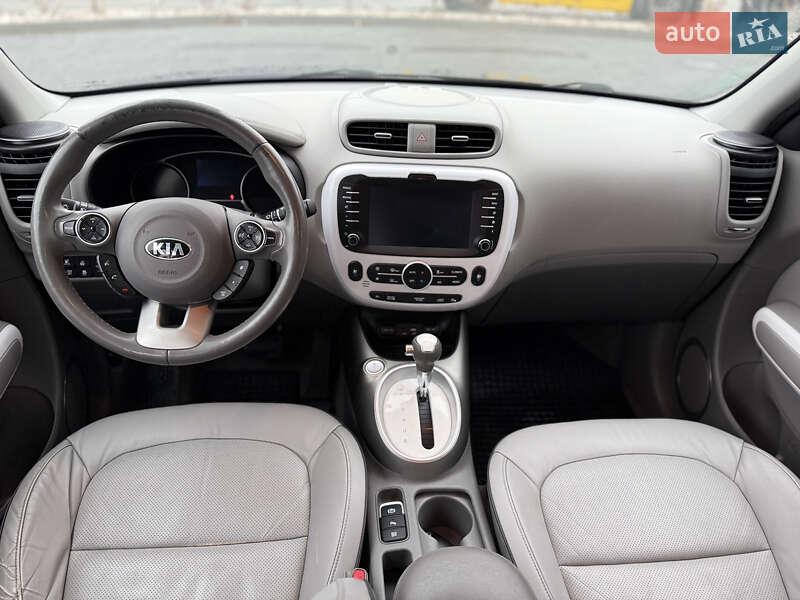 Внедорожник / Кроссовер Kia Soul EV 2018 в Городке