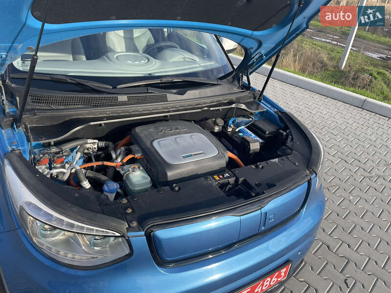 Позашляховик / Кросовер Kia Soul EV 2018 в Кропивницькому