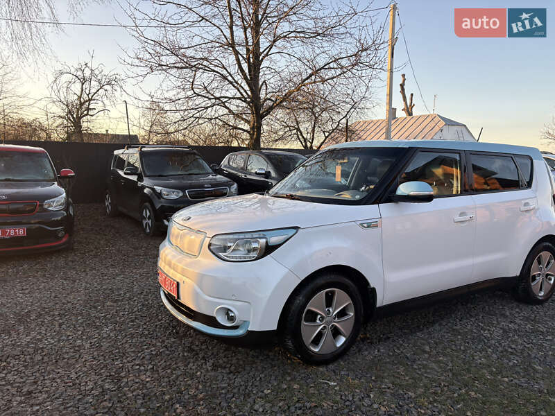Позашляховик / Кросовер Kia Soul EV 2015 в Луцьку фото 8 Позашляховик / Кросовер Kia Soul EV 2015 в Луцьку