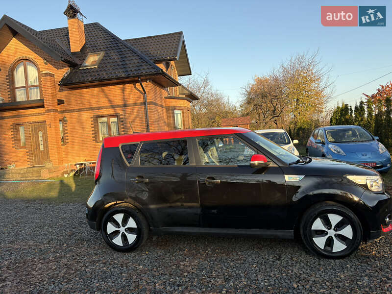 Позашляховик / Кросовер Kia Soul EV 2015 в Луцьку