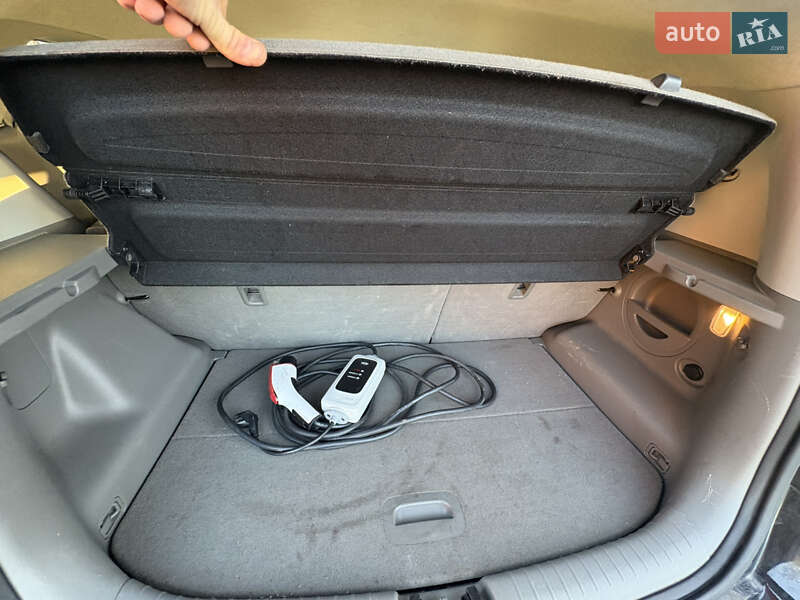 Позашляховик / Кросовер Kia Soul EV 2015 в Луцьку