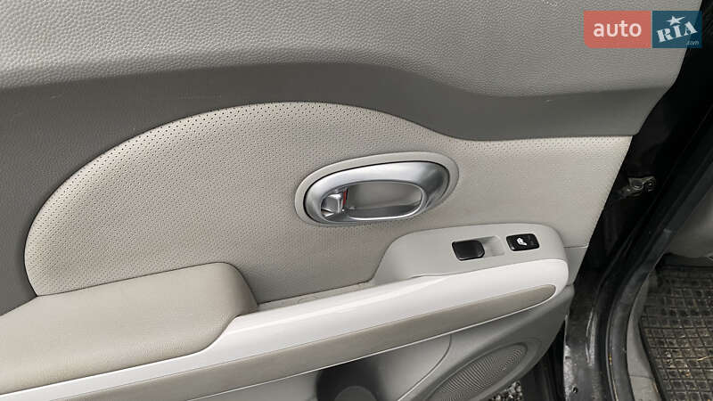 Внедорожник / Кроссовер Kia Soul EV 2015 в Луцке