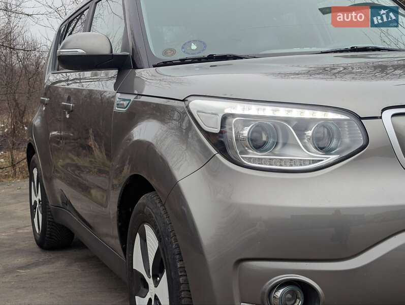 Внедорожник / Кроссовер Kia Soul EV 2014 в Дрогобыче фото 13 Внедорожник / Кроссовер Kia Soul EV 2014 в Дрогобыче