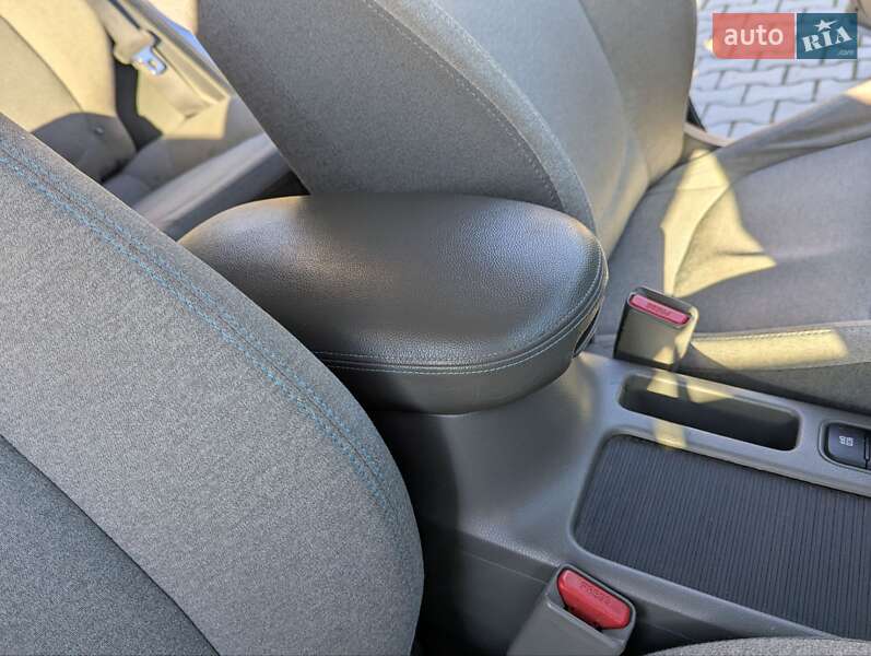 Внедорожник / Кроссовер Kia Soul EV 2014 в Дрогобыче фото 34 Внедорожник / Кроссовер Kia Soul EV 2014 в Дрогобыче