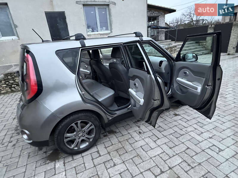 Внедорожник / Кроссовер Kia Soul EV 2015 в Тернополе
