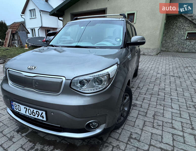 Внедорожник / Кроссовер Kia Soul EV 2015 в Тернополе
