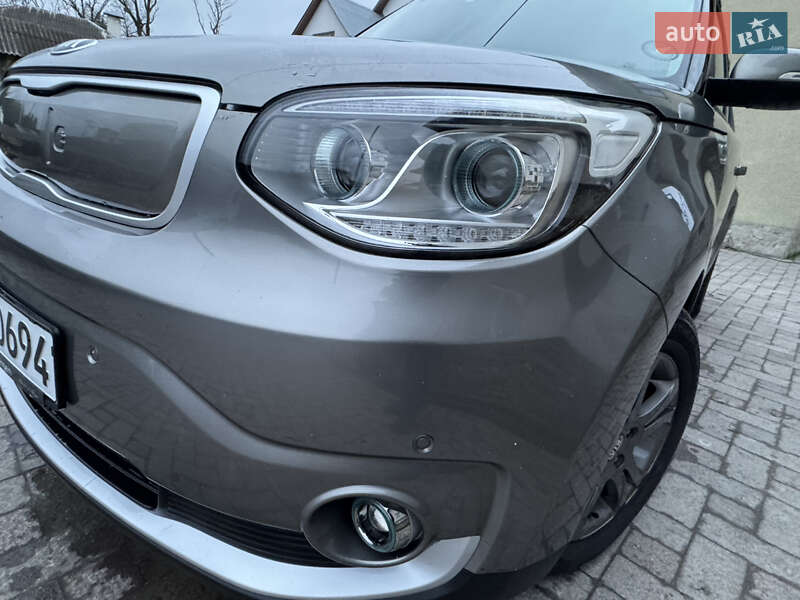 Внедорожник / Кроссовер Kia Soul EV 2015 в Тернополе