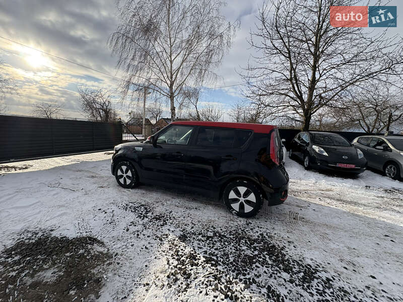 Внедорожник / Кроссовер Kia Soul EV 2015 в Луцке