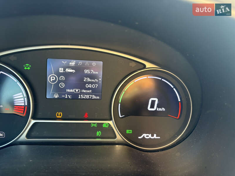 Внедорожник / Кроссовер Kia Soul EV 2015 в Луцке