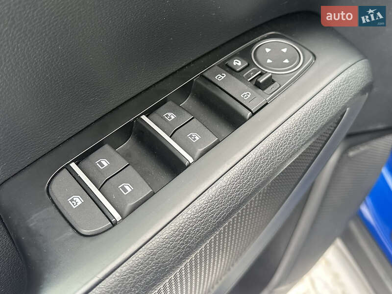 Позашляховик / Кросовер Kia Soul EV 2019 в Рівному