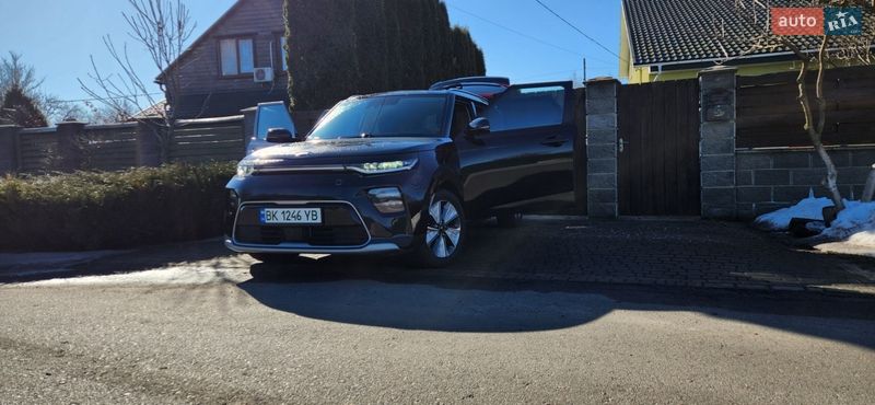 Внедорожник / Кроссовер Kia Soul EV 2019 в Ровно