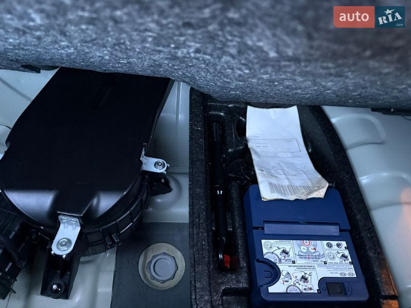 Внедорожник / Кроссовер Kia Soul EV 2017 в Луцке