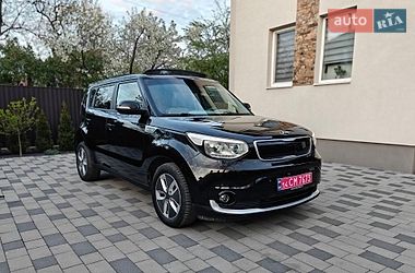 Позашляховик / Кросовер Kia Soul EV 2017 в Івано-Франківську
