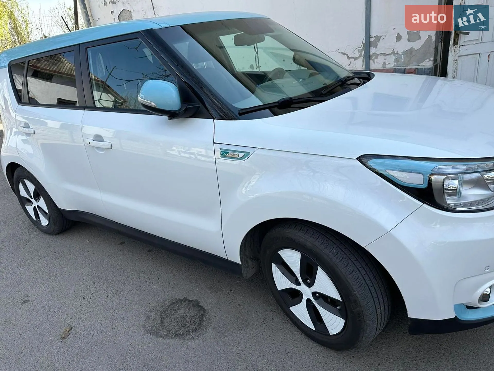 Kia Soul EV 2015 VIN KNAJX81EFG7006946 фото оголошення 2 з 14