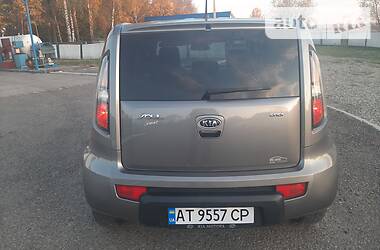 Хэтчбек Kia Soul 2010 в Калуше