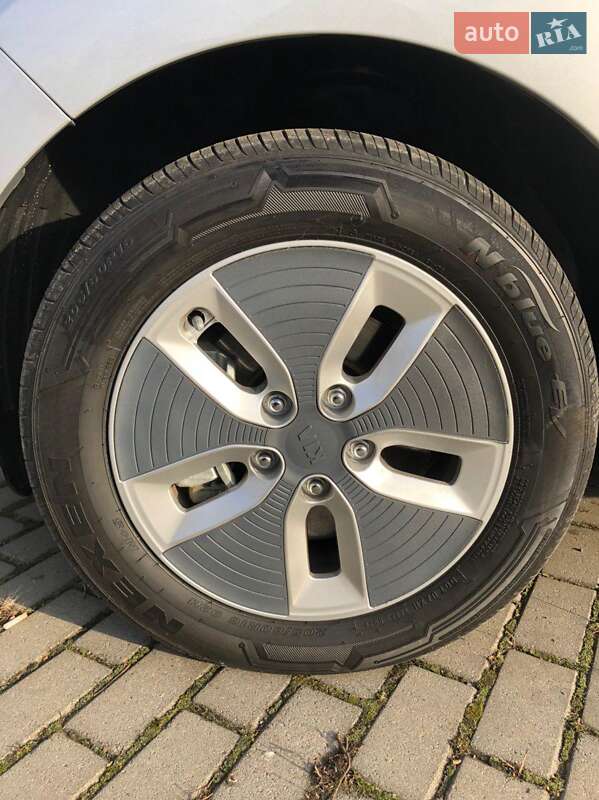 Хэтчбек Kia Soul 2016 в Ровно