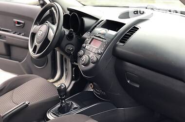 Хетчбек Kia Soul 2011 в 