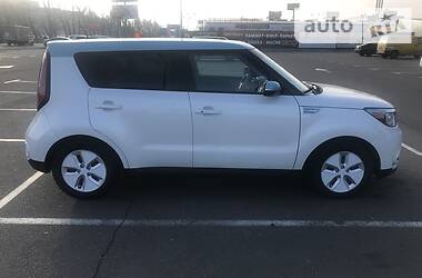 Хэтчбек Kia Soul 2016 в Киеве