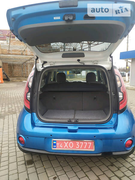 Хетчбек Kia Soul 2017 в Старокостянтинові фото 7 Хетчбек Kia Soul 2017 в Старокостянтинові