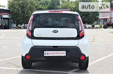 Хетчбек Kia Soul 2014 в 