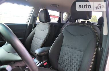Хетчбек Kia Soul 2014 в 