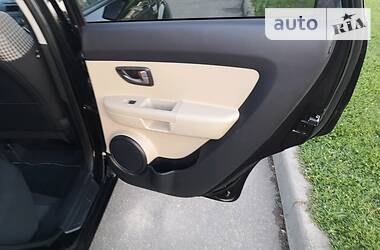 Хэтчбек Kia Soul 2009 в 