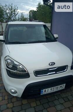 Внедорожник / Кроссовер Kia Soul 2011 в Обухове