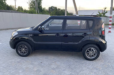 Позашляховик / Кросовер Kia Soul 2010 в Козельщині