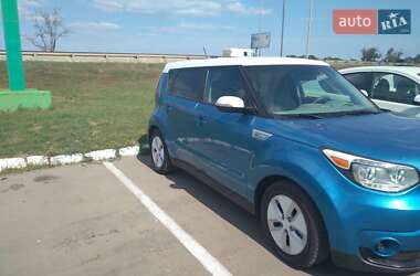 Позашляховик / Кросовер Kia Soul 2015 в Одесі