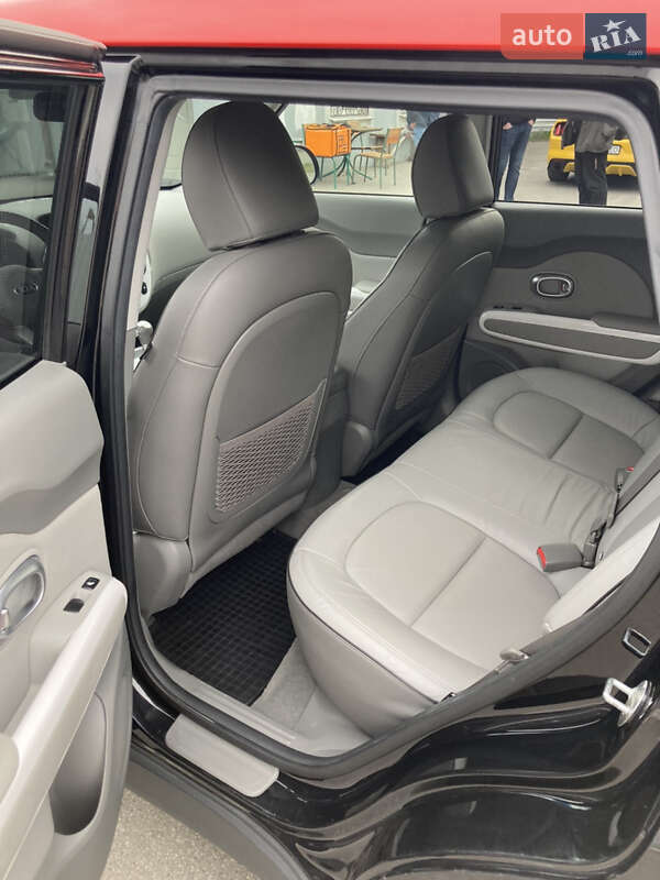 Внедорожник / Кроссовер Kia Soul 2015 в Полтаве