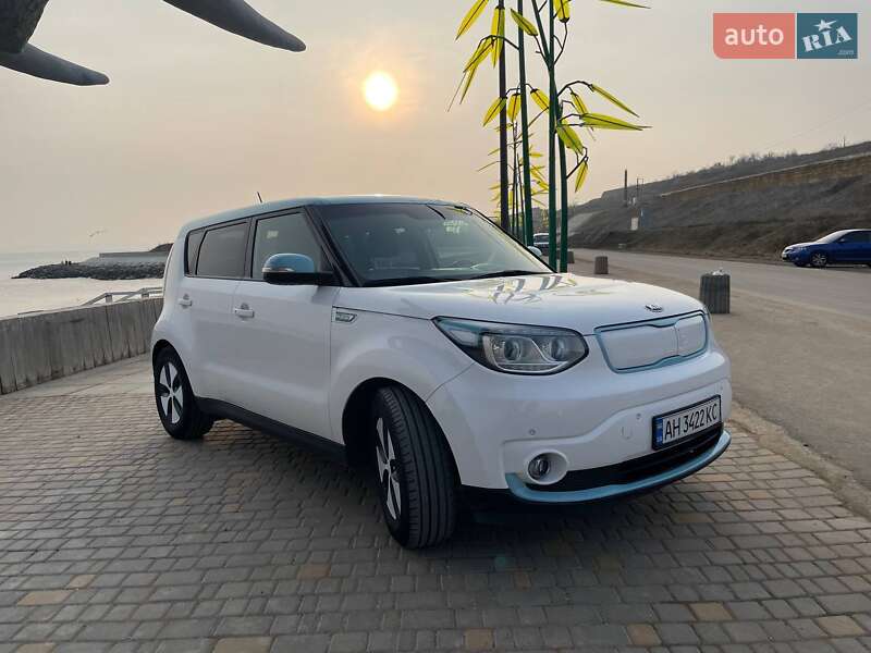 Внедорожник / Кроссовер Kia Soul 2015 в Одессе