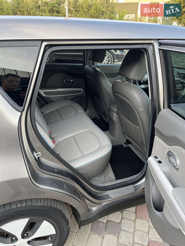 Внедорожник / Кроссовер Kia Soul 2015 в Луцке