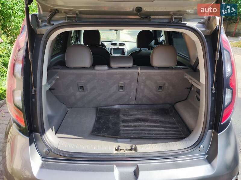 Позашляховик / Кросовер Kia Soul 2016 в Одесі