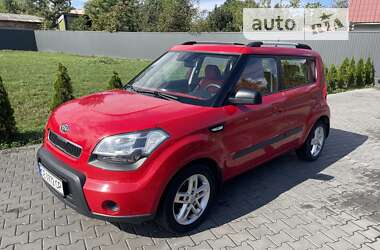 Позашляховик / Кросовер Kia Soul 2010 в Києві