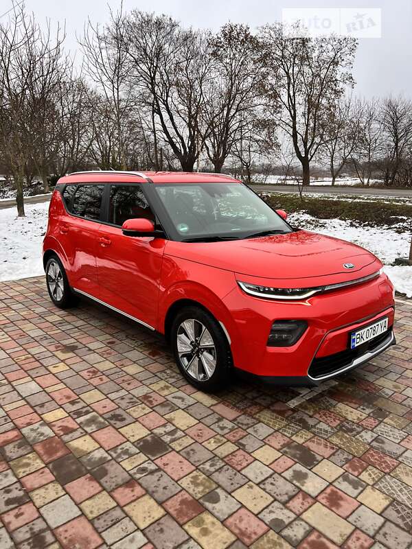 Позашляховик / Кросовер Kia Soul 2020 в 