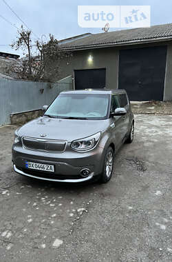 Внедорожник / Кроссовер Kia Soul 2015 в Каменец-Подольском