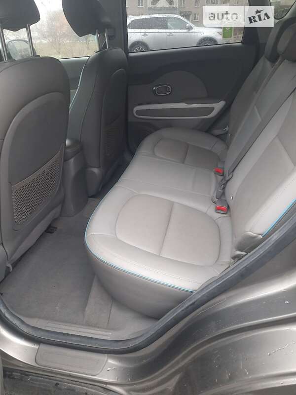 Позашляховик / Кросовер Kia Soul 2015 в Українці