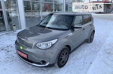 Позашляховик / Кросовер Kia Soul 2015 в Полтаві