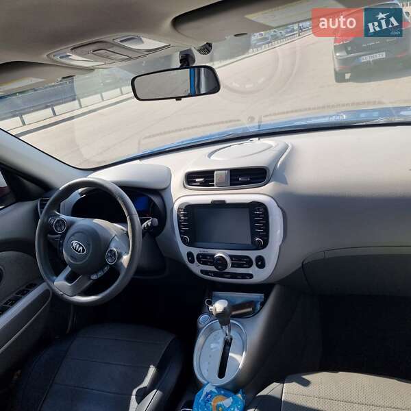 Позашляховик / Кросовер Kia Soul 2016 в Харкові