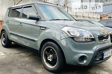 Позашляховик / Кросовер Kia Soul 2012 в Києві