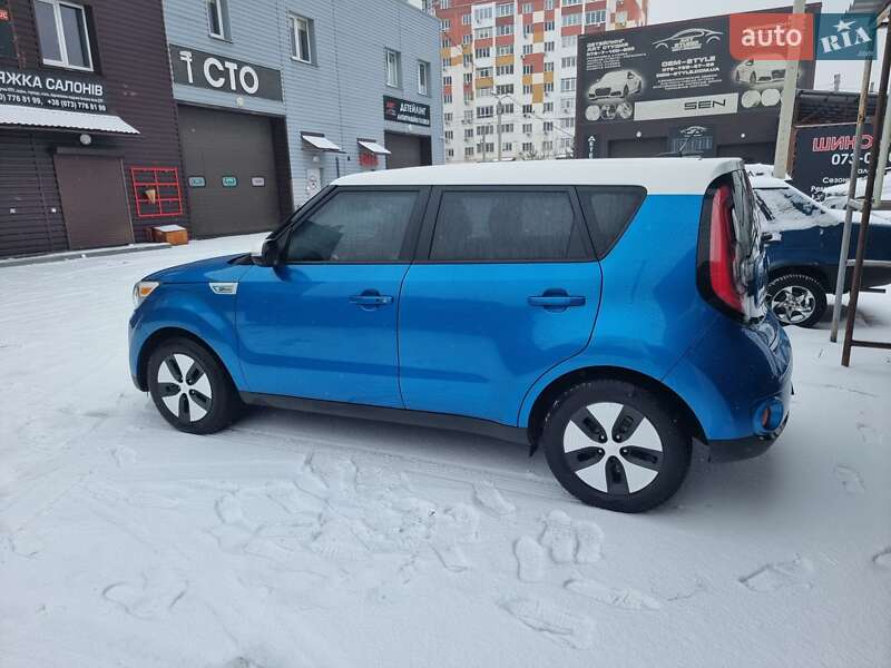 Позашляховик / Кросовер Kia Soul 2016 в Харкові
