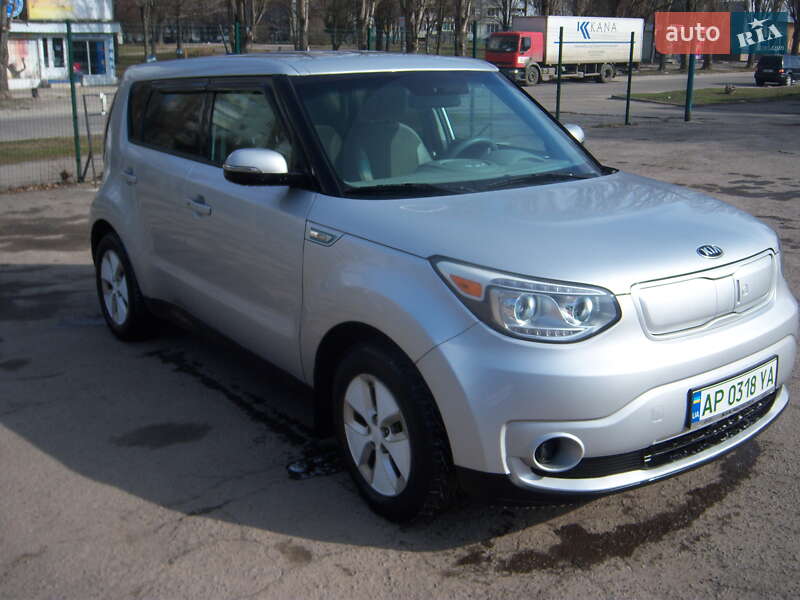 Позашляховик / Кросовер Kia Soul 2015 в Запоріжжі